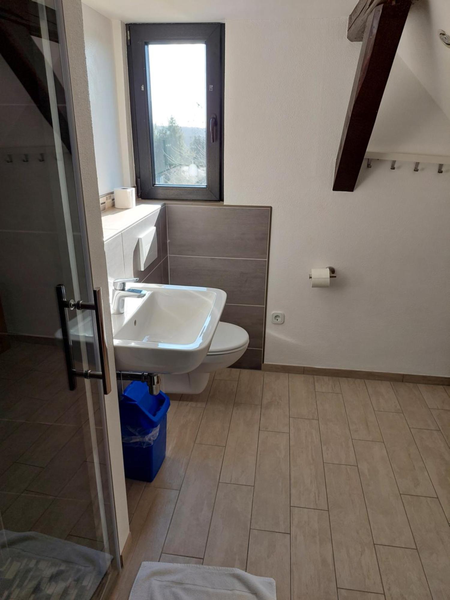 Ferienwohnungen! Kleine Bungalows Mit Terrasse! Stockhausen-Illfurth Szoba fotó