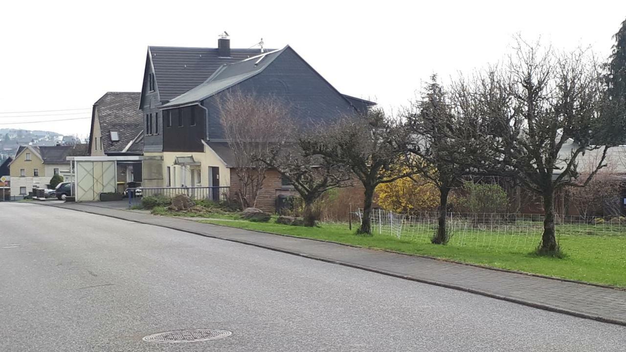 Ferienwohnungen! Kleine Bungalows Mit Terrasse! Stockhausen-Illfurth Kültér fotó